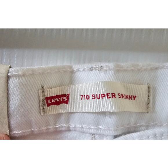 Levi’s 710 Girls 12 Regular White Skinny Jeans Denim Classic Minimalist Timeless - Picture 10 of 11